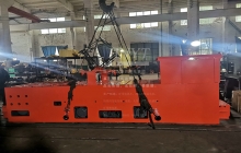 廣西2021年完美收官,2臺10噸架線式變頻電機車發(fā)貨