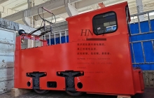 廣西5噸架線式湘潭電機車發(fā)往金屬礦