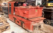 如何檢測和解決蓄電池電機車電池組的性能衰減問題？