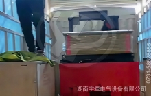 2.5噸鋰電蓄電池電機(jī)車及配件完成裝車發(fā)貨