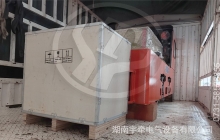 5噸鋰電池湘潭電機(jī)車裝車發(fā)往客戶礦山